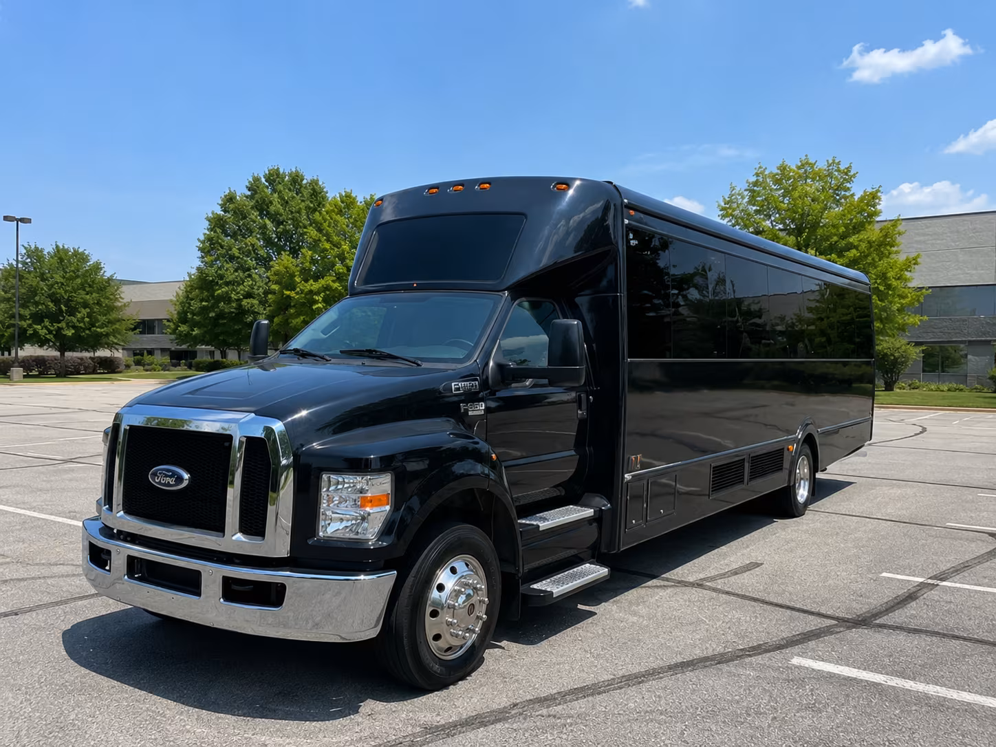 28 Passenger Party Bus Exterior